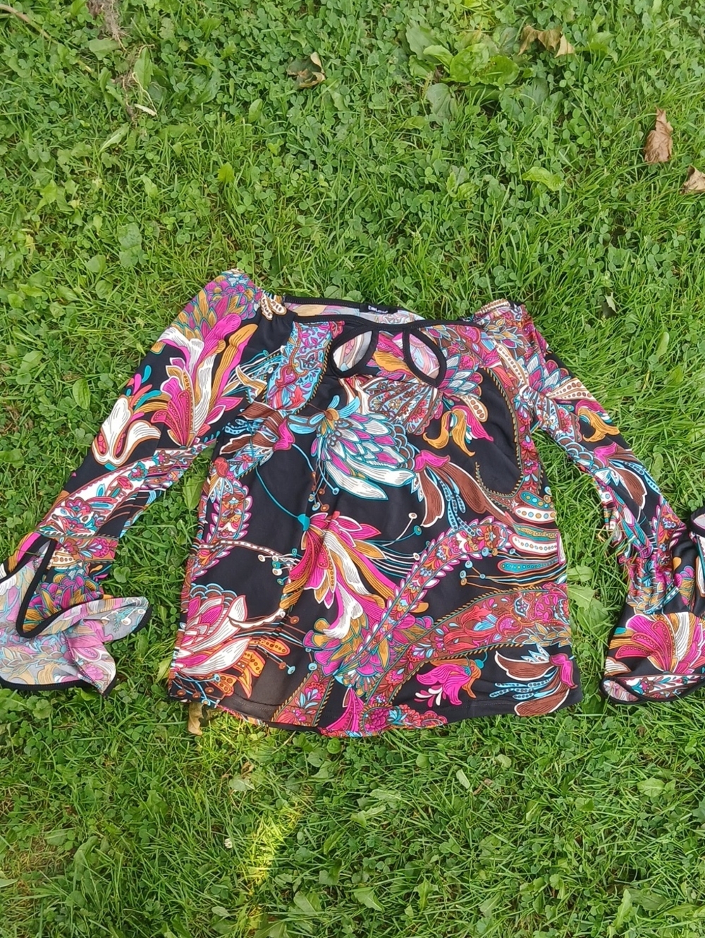 GUC Talco Multi Color Design Long Sleeve Wide Cuffs